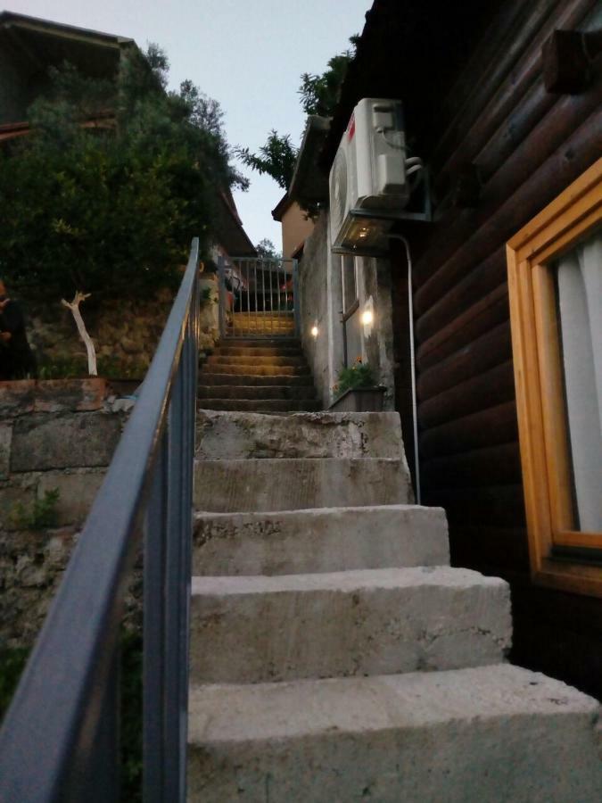 Timber House Βίλα Τίβατ Εξωτερικό φωτογραφία